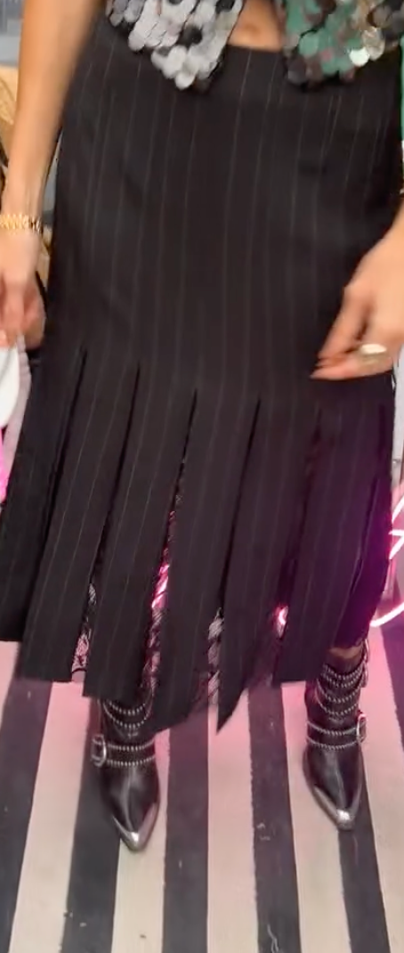 FALDA SLITS